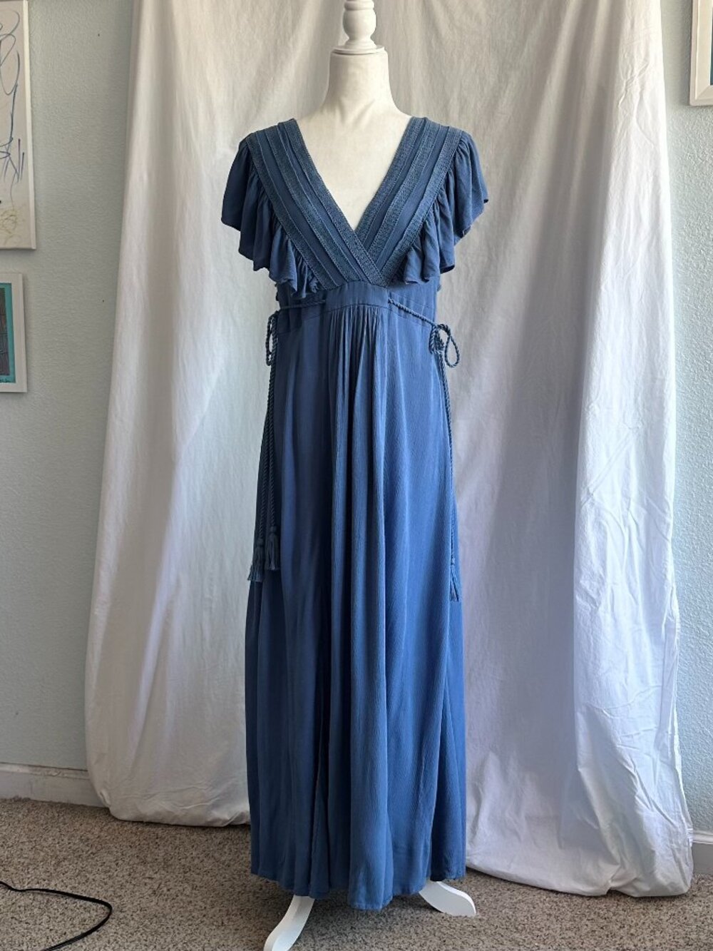Baltic Born Dusty Blue Occasion Maxi Dress Deep Lace V-Neck Flutter Sleeve Sz L